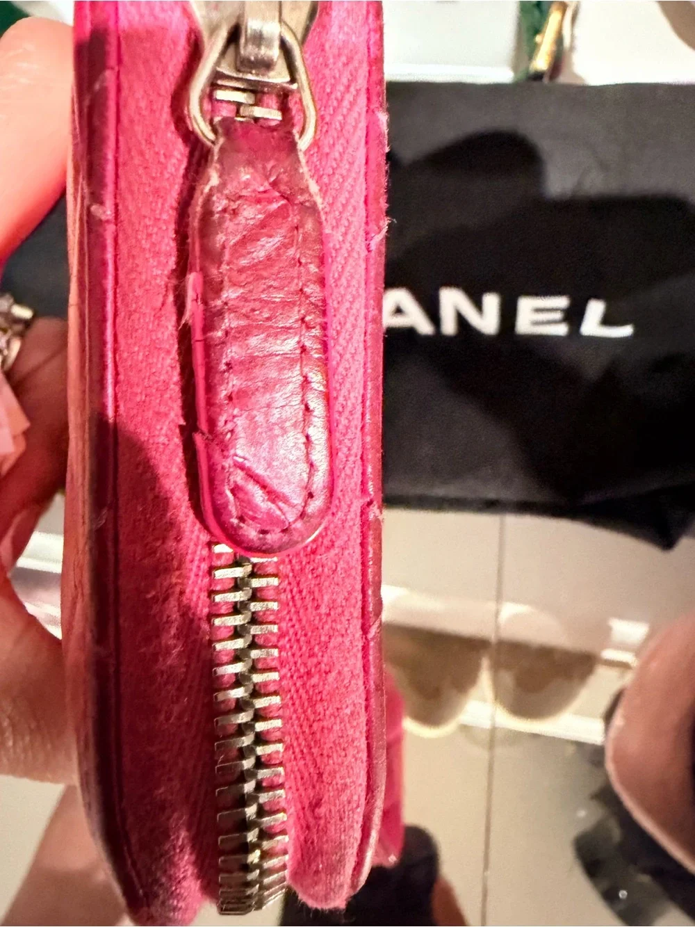 CHANEL Quilted Hot Pink Leather wallet with CC Logo